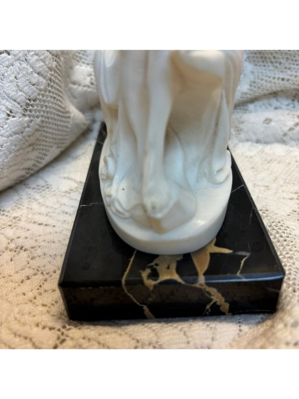 Vintage Italian Pietà Sculpture by Ruggeri, Madonna & Christ, Marble Base, Made - Picture 5 of 8